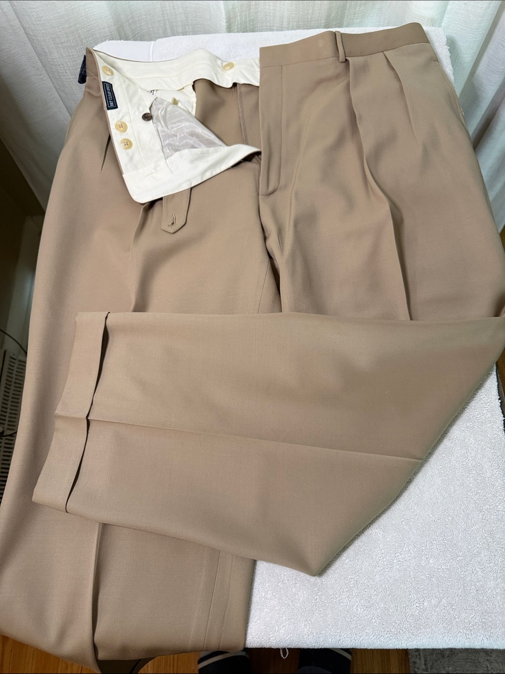 Ralph Lauren Men's Pleated Dress Pants in Tan.
